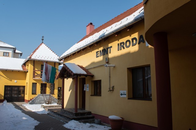 <span class="entry-title-primary">Orbán nem tudta, hogy rúgjon ki minket diplomatikusan</span> <span class="entry-subtitle">A bezárással egyszerre 80 ember munkahelye szűnik meg</span>