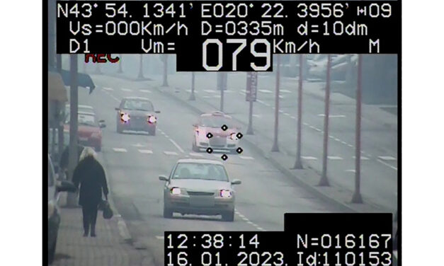 Idén alig 3 hónap alatt több mint 10 ezer gyorshajtót értek tetten a gyalogátkelőhelyek közelében