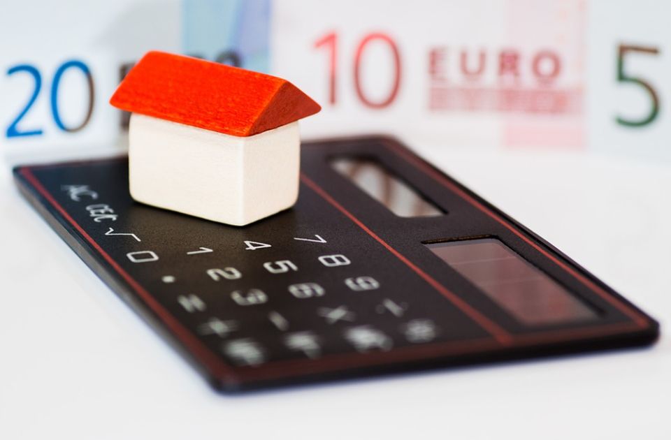 Márciusban kártalanítási előleget fizet az állam az elkobzott vagyon után