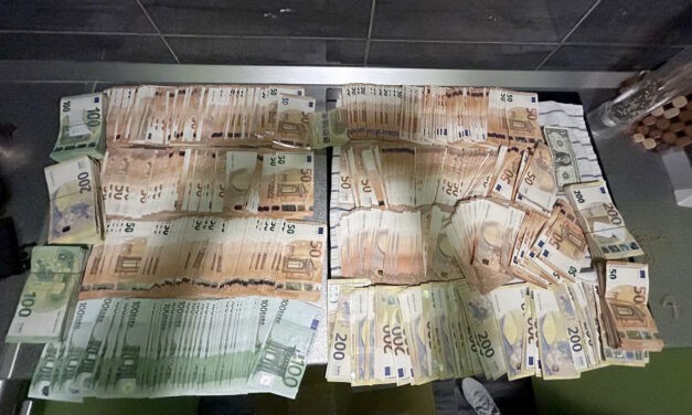 Internetes csalás miatt vettek őrizetbe 16 személyt Szerbiában egy nemzetközi rajtaütés során