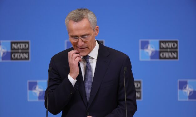 Stoltenberg: A NATO-nak láthatóbbá kell tennie nukleáris elrettentő kapacitását