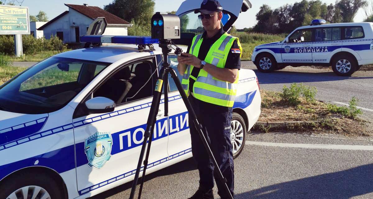 120 ezer dinár és börtönbüntetés az ittas vezetőnek