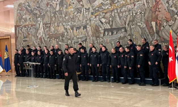 Ünnepélyes fogadtatásban részesült a szerbiai mentőcsapat