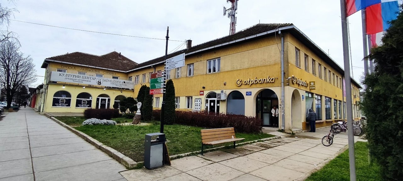 <span class="entry-title-primary">Csáki szalmája</span> <span class="entry-subtitle">Kinek a tulajdona a temerini művelődési ház?   </span>