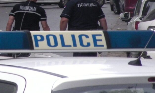 Ittas férfi támadt egy tanárra az újvidéki iskolában