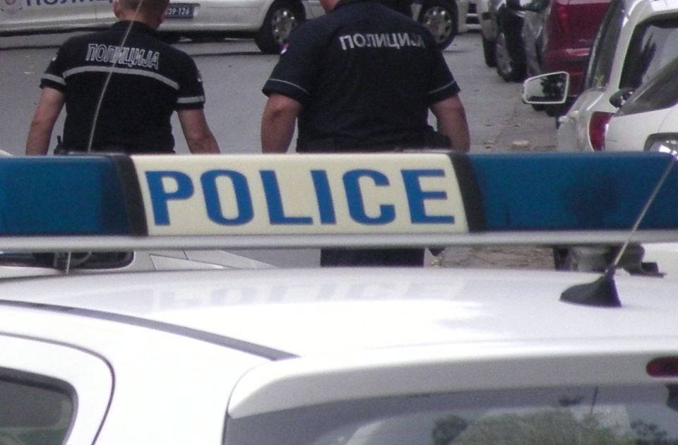 Ittas férfi támadt egy tanárra az újvidéki iskolában