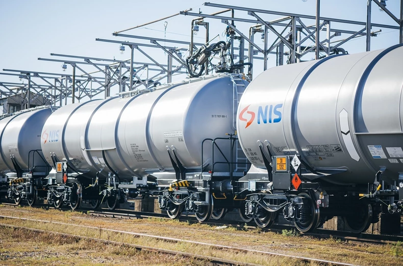 A Szerbiai Kőolajipari Vállalat 121 új tartálykocsit vásárolt
