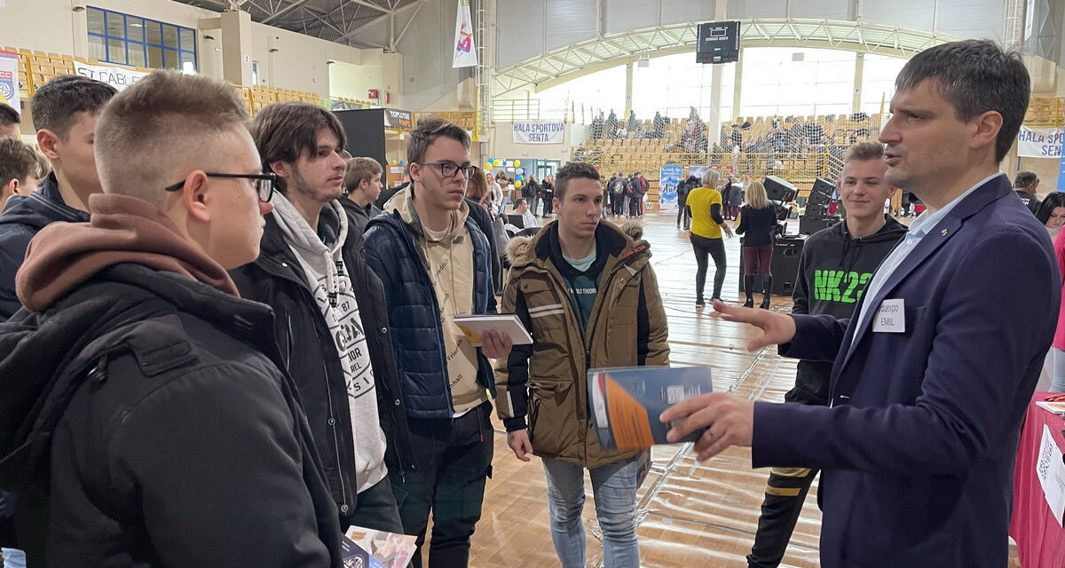 <span class="entry-title-primary">Itthon tanulni jó!</span> <span class="entry-subtitle">Hétszáz diák fordult meg az idei EduExpon</span>