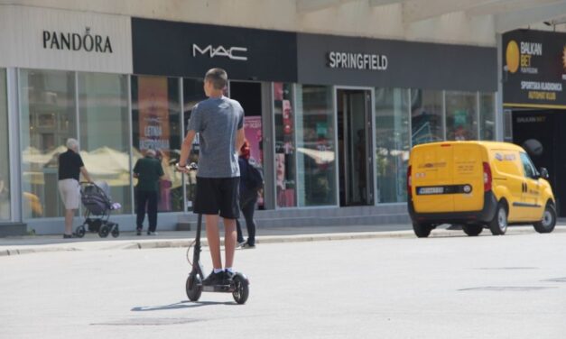 Valószínűleg megússza a büntetést az elektromos rollerrel gyalogost elgázoló újvidéki