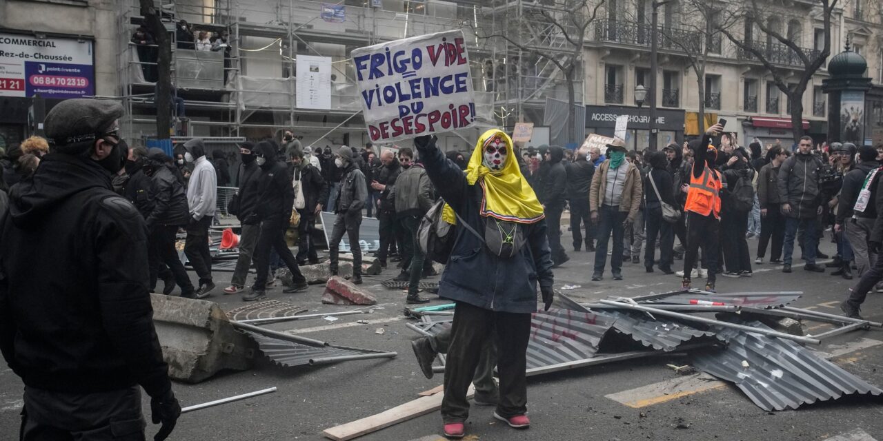 Franciaországban több mint egymillió polgár tiltakozott csütörtökön a nyugdíjreform ellen