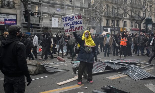 Franciaországban több mint egymillió polgár tiltakozott csütörtökön a nyugdíjreform ellen