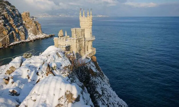 Az oroszok már elkezdték evakuálni a Krím-félszigetet?