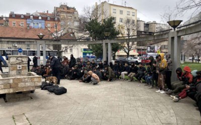 Öt városból több mint hatszáz migránst gyűjtöttek össze és szállítottak el (Fotók+Videó)