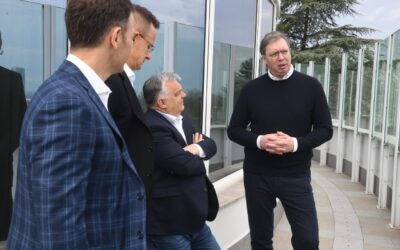 Szíjjártó: Magyarország és Szerbia segíti egymást