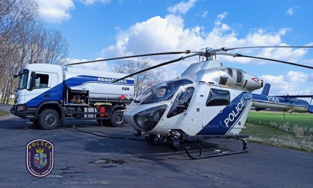 Légtérből is a rendőr figyelt az M5-ös pályán