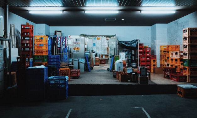 Kézikocsik az áru egyszerű és gyors mozgatásához