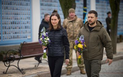 Sanna Marin Kijevben részt vett egy ukrán katona temetésén