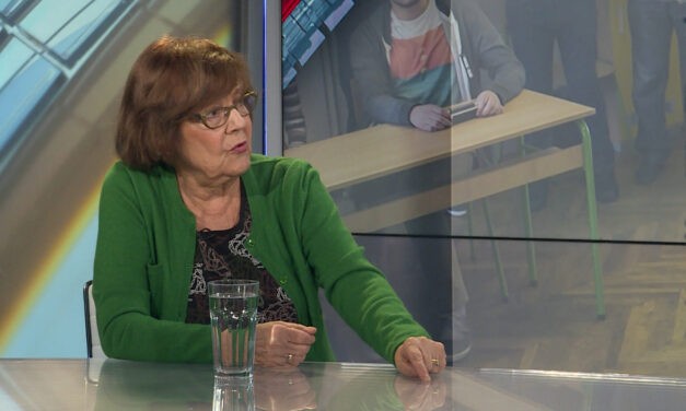 Pešić: Vučić fertőzte meg putyinofíliával a társadalmat, ma már az általa létrehozott erők ellenállnak neki