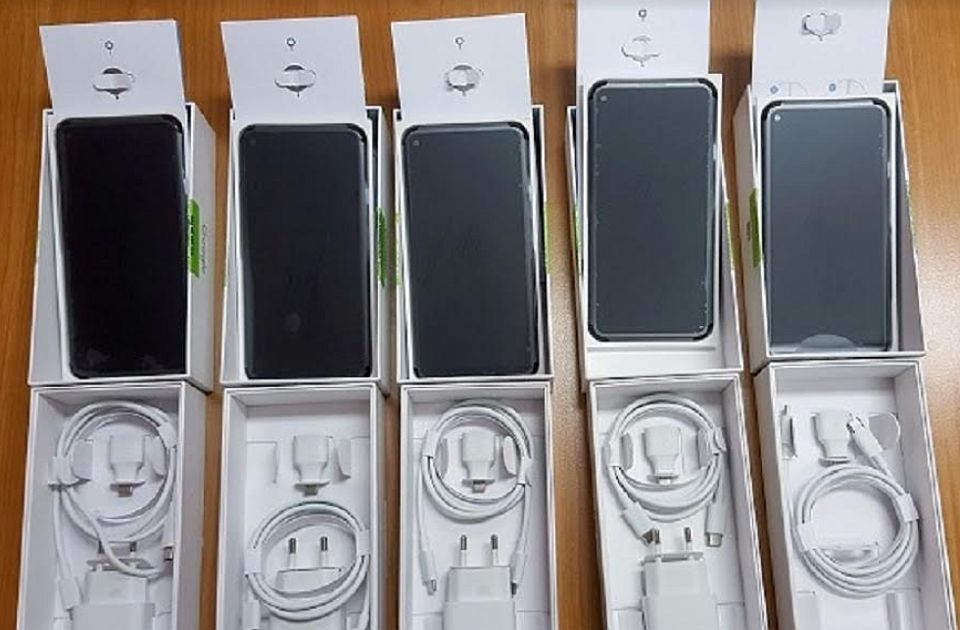 <span class="entry-title-primary">Aukció a vámhivatalnál</span> <span class="entry-subtitle">Telefonok, szerszámok,fűrészek kerülnek eladásra</span>