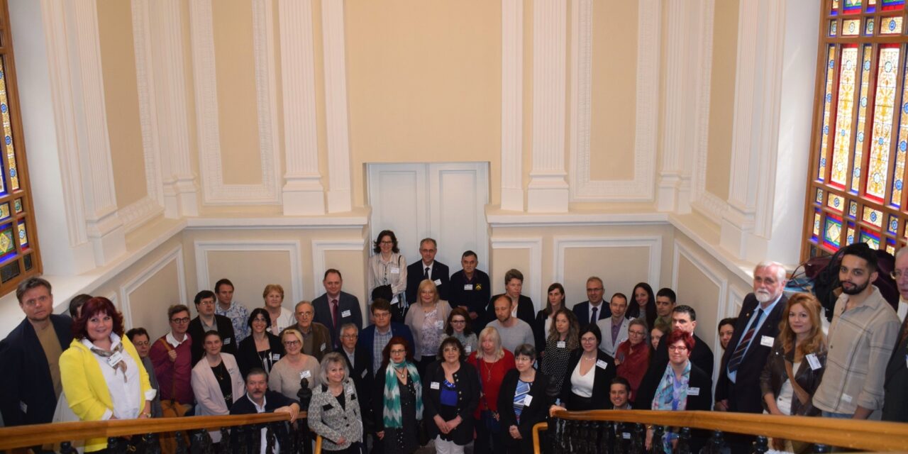 <span class="entry-title-primary">Szellemi pezsgés és tudományos közösségépítés Szabadkán</span> <span class="entry-subtitle">Lezajlott a 13. Vajdasági Magyar Tudóstalálkozó</span>