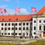 Magyar nem költözik be a Karmelitába