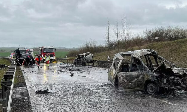 Július óta 181-en haltak meg az utakon, köztük kilenc gyermek