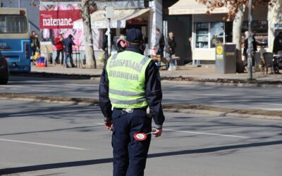 Jövő évtől e-mailben érkezik majd a büntetés, ha szabálysértést követ el vezetés közben