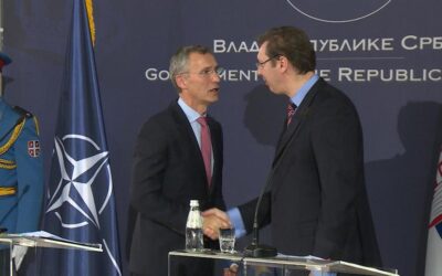 NATO összekötő: Stoltenberg főtitkár folyamatos kapcsolatot tart Vučić elnökkel