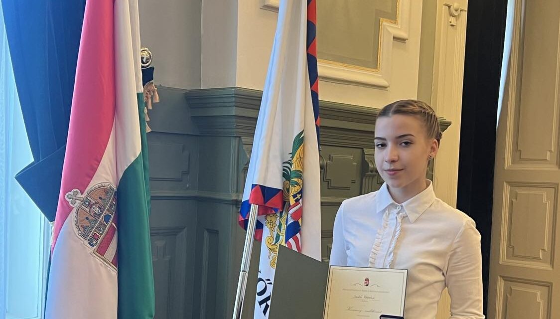 Vajdasági diáklány is Kazinczy-érmet kapott