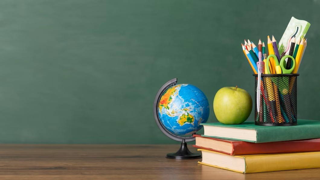 Sok a tananyag, hosszú időt kell iskolában tölteni 