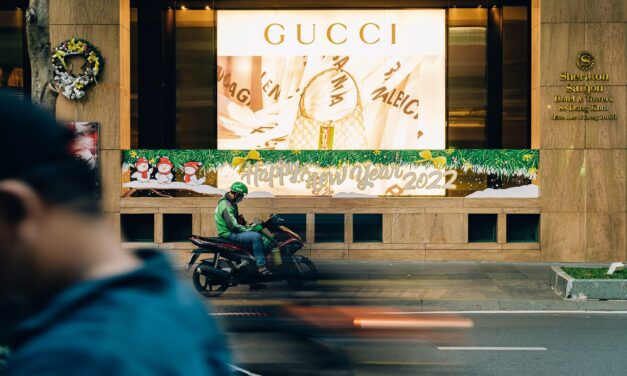 Razziáztak a Guccinál