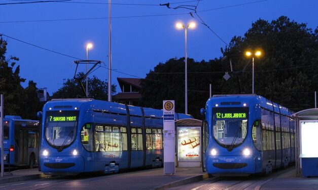 Ismeretlen tettes ellopott egy villamost Zágrábban