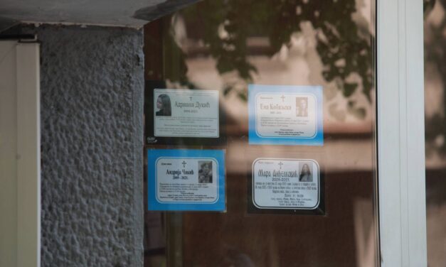 Megbüntették a Vladislav Ribnikar iskola pszichológusát, pedagógusát és titkárát