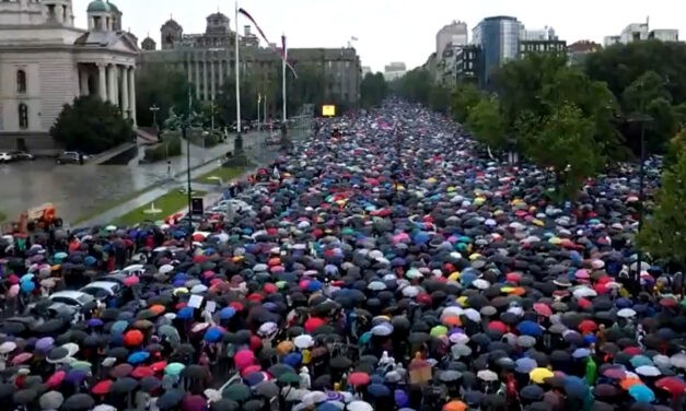 Folytatódnak a tüntetések