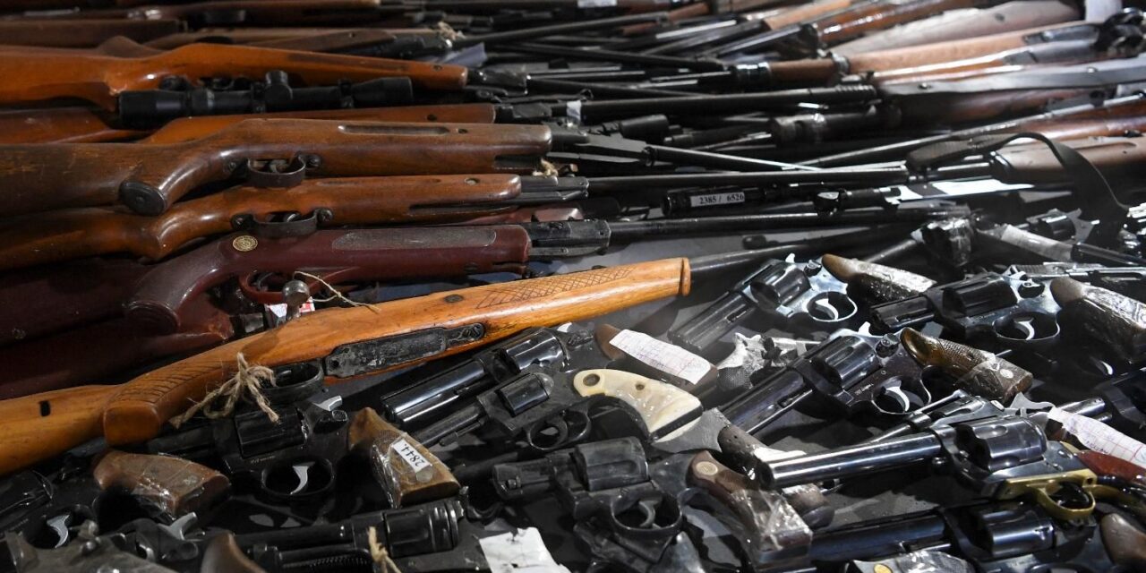 Meghosszabbították a fegyverek átadásának a határidejét