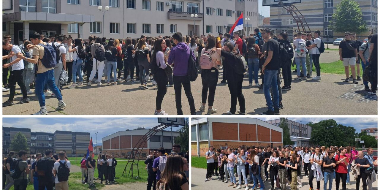 Gimnazisták tartottak figyelmeztető sztrájkot a tervezett állami érettségi miatt