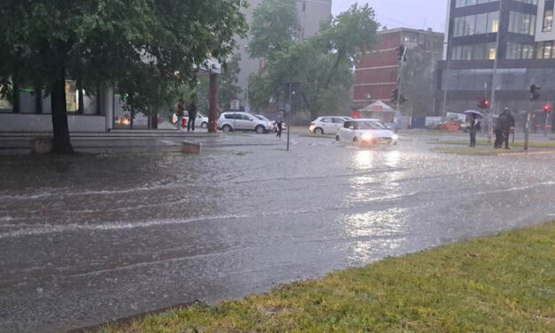 Ítéletidő Újvidéken, elöntötte a víz az utcákat