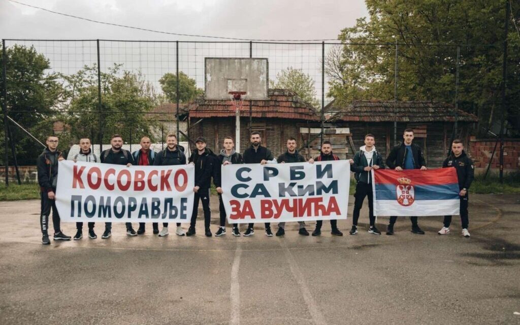 Kilenc napig gyalogolnak Vučić találkozójára