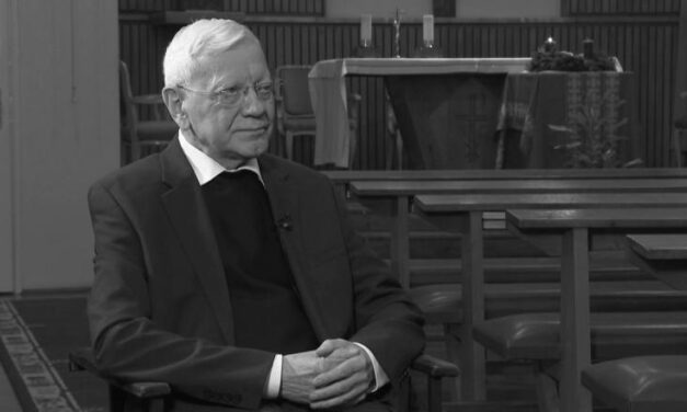 Elhunyt Miocs József