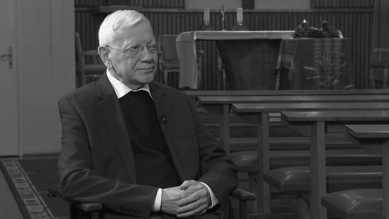 Elhunyt Miocs József