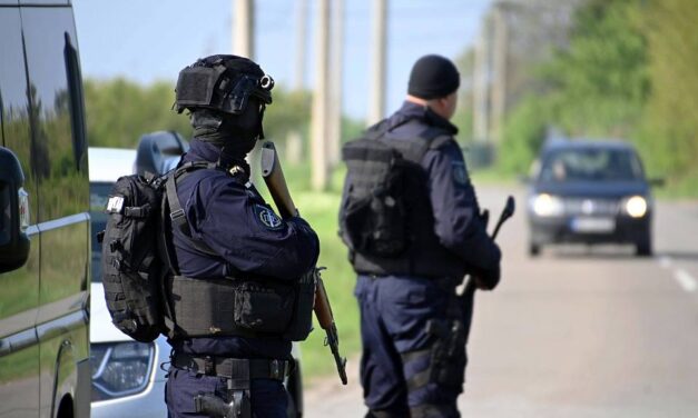 Beismerte tettét a mladenovaci tömeggyilkos