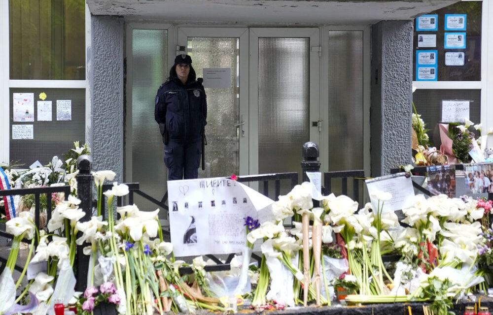 „Teljes mértékben egyetértek a Ribnikarban tömeggyilkosságot elkövető fiúval”