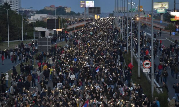 Szabadság és Igazságosság Párt: A köztévé százezrek homlokára rajzol célkeresztet