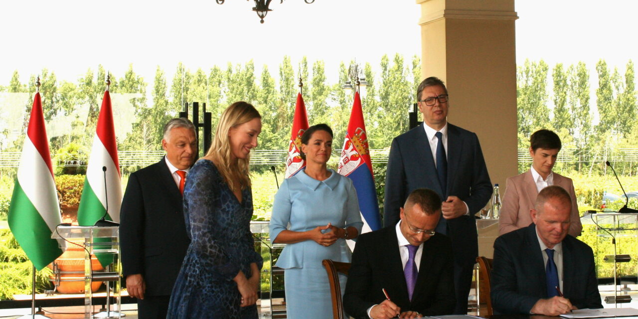 Szijjártó Péter: a szerb hatóságok hamarosan elengedik a korábban elfogott három koszovói rendőrt