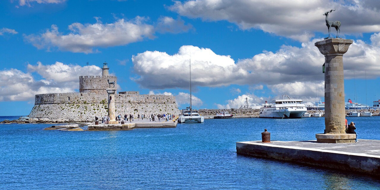 Minisztérium: Minden Rodoszon nyaraló szerb állampolgár biztonságban van