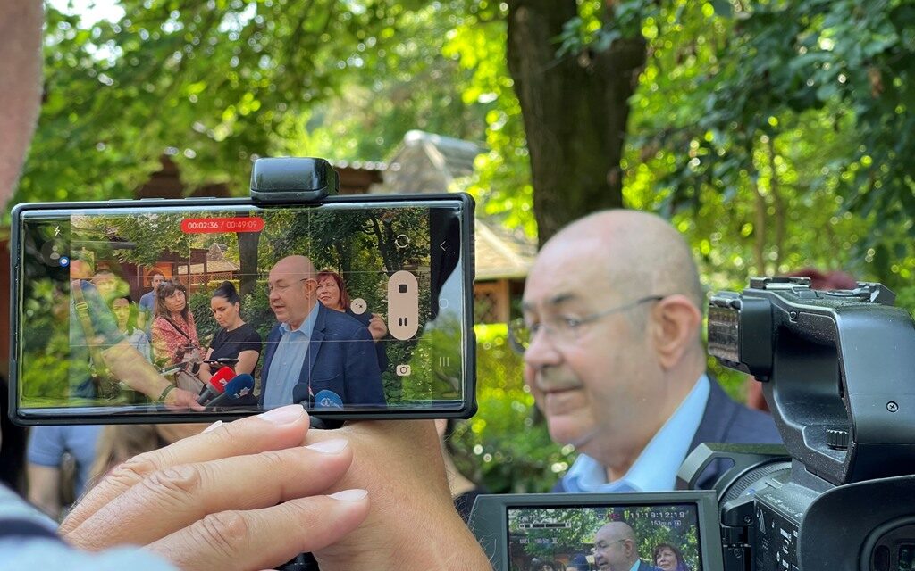 Pásztor: Az életünk csúszik ki a kezünkből