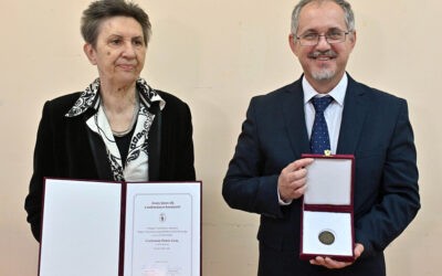 Díszülés a díjazottak tiszteletére Dr. Cvetićanin Pintér Lívia és dr. Ifj. Bagi Ferenc a Magyar Tudományos Akadémia idei vajdasági kitüntetettjei