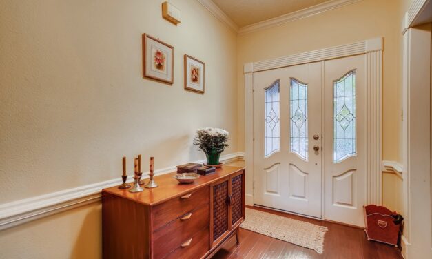 A bejárati ajtó családja biztonságát garantálja!