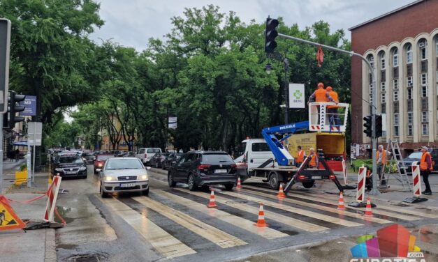 Forgalmi lámpákat szereltek fel a Jadrannál lévő gyalogátkelőhelynél