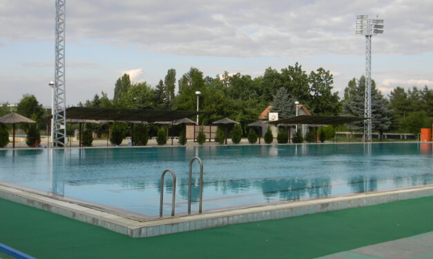 Kérdéses az idei fürdőidény az óbecsei sportközpontban